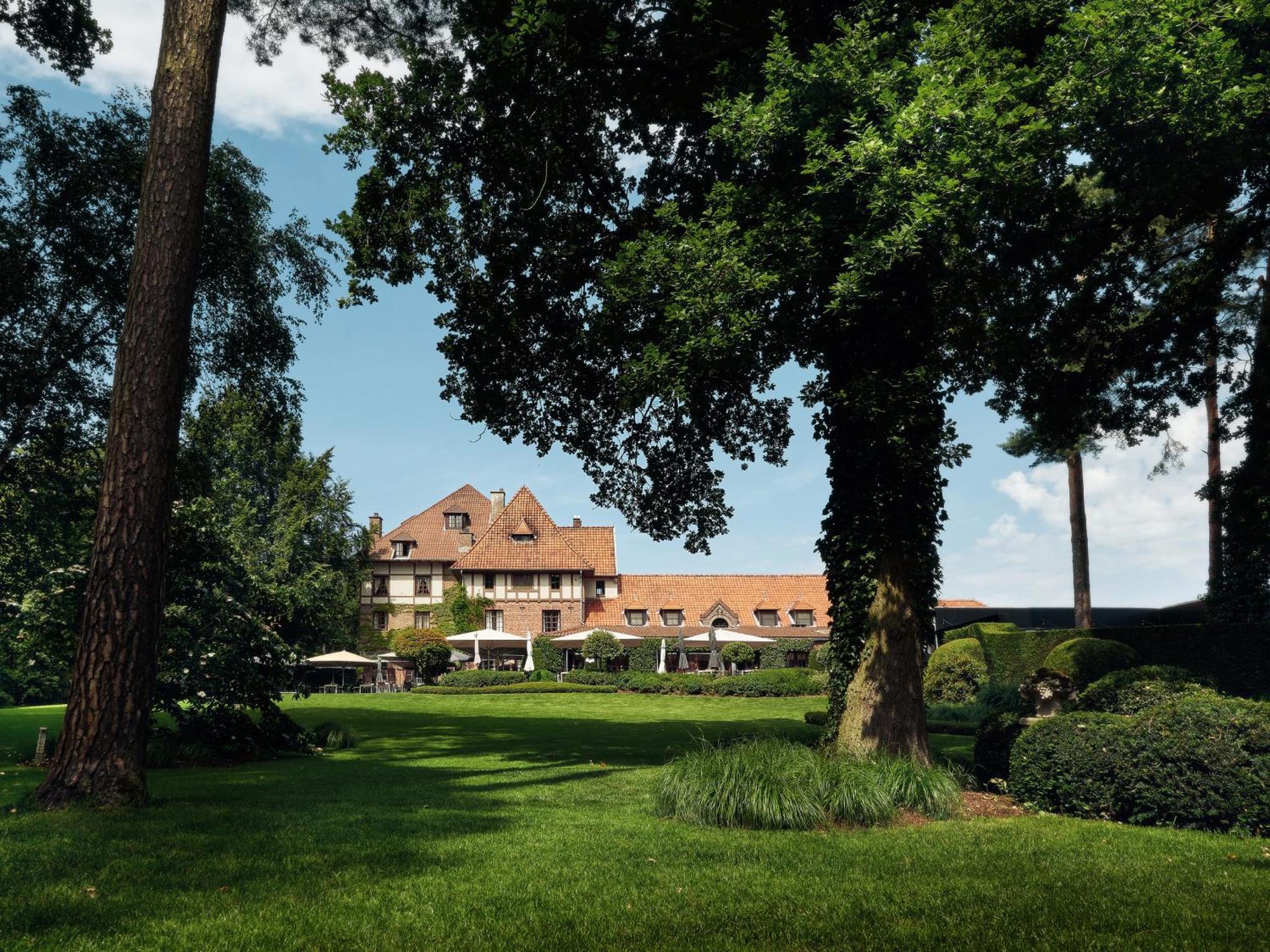 La Butte Aux Bois A Small Luxury Hotel Of The World Ланакен Экстерьер фото